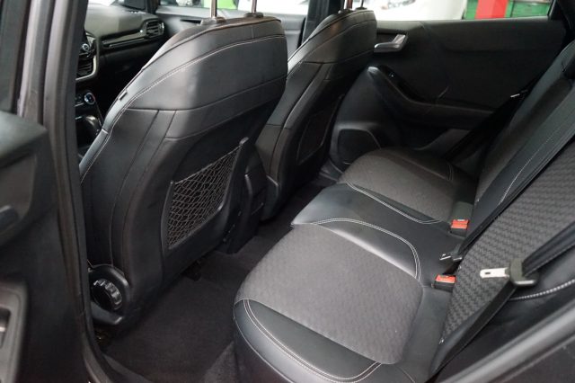 FORD Puma usata, con USB