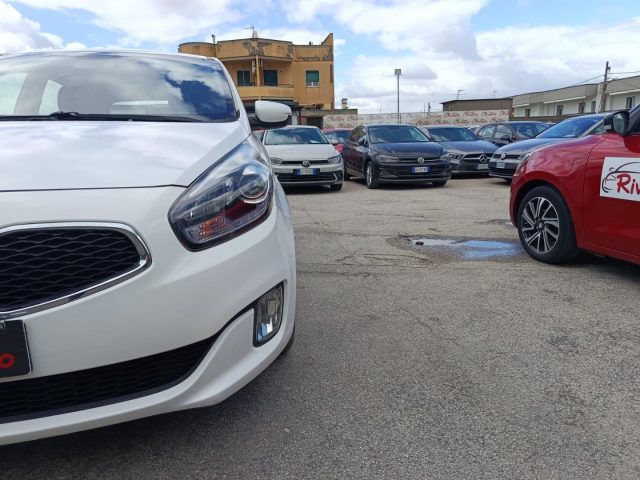 KIA Carens usata, con Autoradio