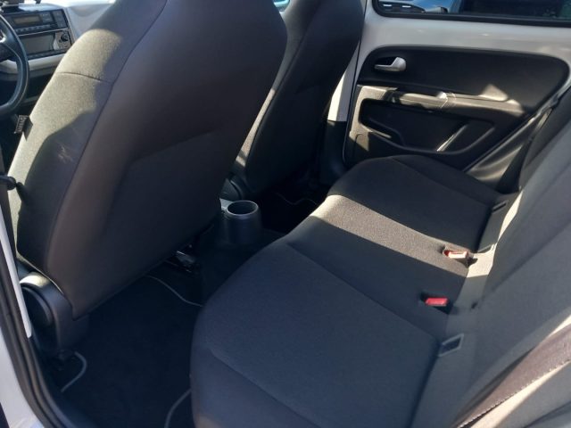 VOLKSWAGEN e-up! usata, con Autoradio digitale