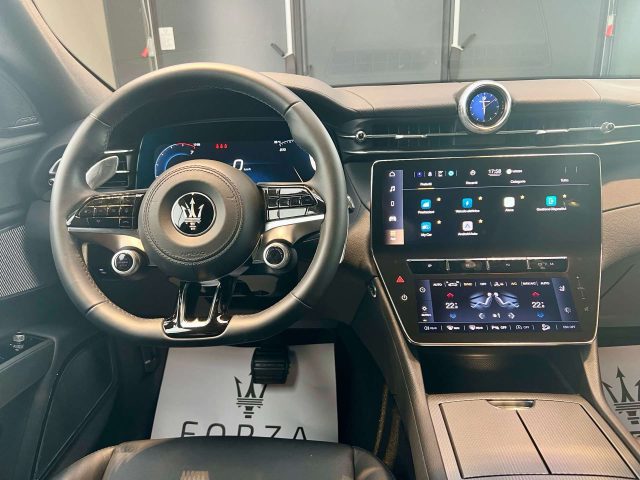 MASERATI Grecale usata, con Luci diurne LED