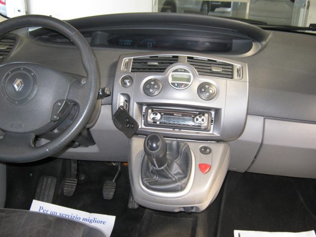 RENAULT Scenic usata, con Boardcomputer