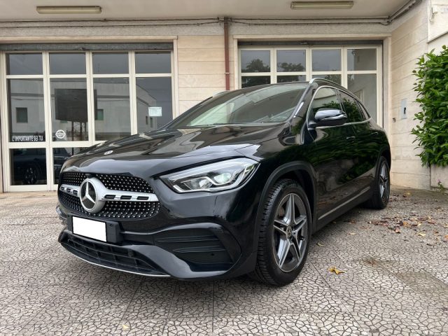 MERCEDES-BENZ GLA 200 usata, con Chiusura centralizzata