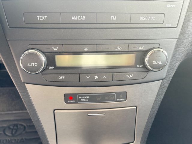 TOYOTA Avensis usata 52
