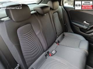 MERCEDES-BENZ A 180 usata, con Specchietto retrovisore con funzione antiabbagliamento