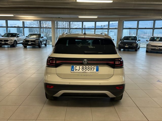 VOLKSWAGEN T-Cross usata, con Autoradio