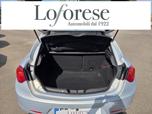 ALFA ROMEO Giulietta usata, con Autoradio