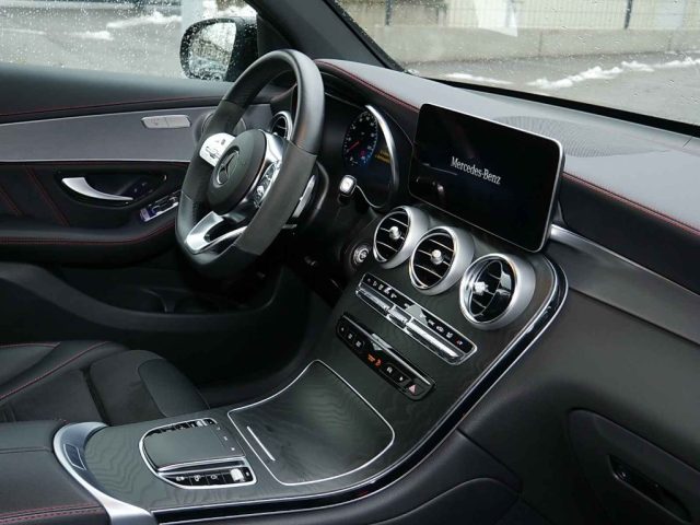 MERCEDES-BENZ GLC 300 usata, con Alzacristalli elettrici