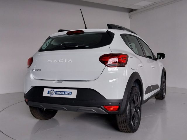 DACIA Sandero usata, con Luci diurne LED