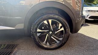PEUGEOT 2008 usata, con Autoradio