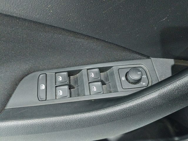 SKODA Kamiq usata, con Sensori di parcheggio posteriori