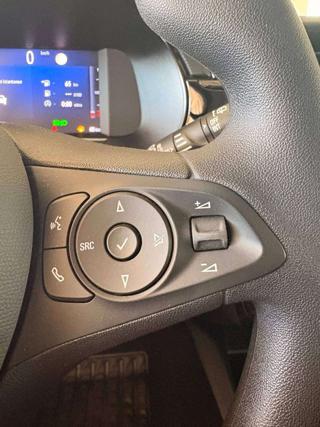 OPEL Corsa usata, con USB