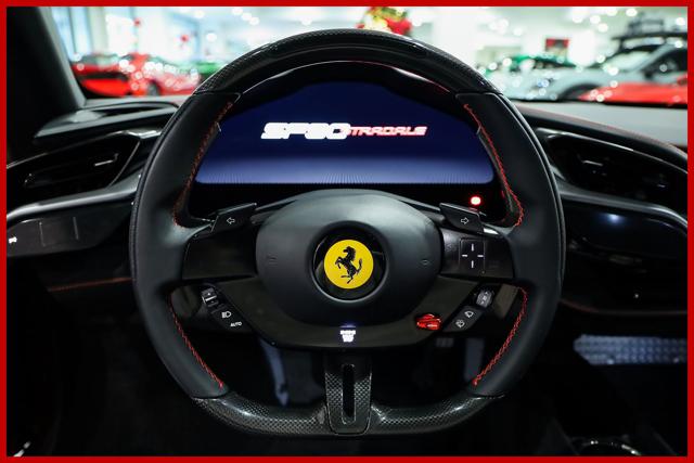 FERRARI SF90 usata, con Volante in pelle
