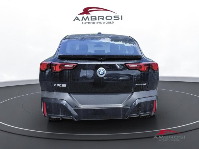 BMW iX2 usata 7
