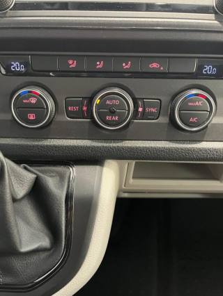 VOLKSWAGEN Caravelle usata, con Chiusura centralizzata telecomandata