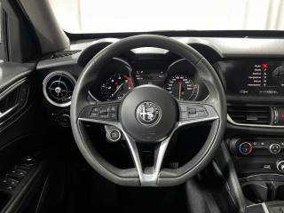 ALFA ROMEO Stelvio usata, con Sensori di parcheggio posteriori