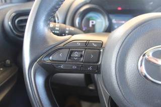 TOYOTA Yaris usata, con Tetto panorama