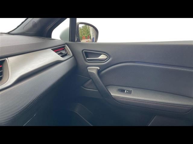 RENAULT Captur usata, con Volante in pelle