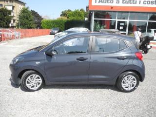 HYUNDAI i10 usata, con Airbag