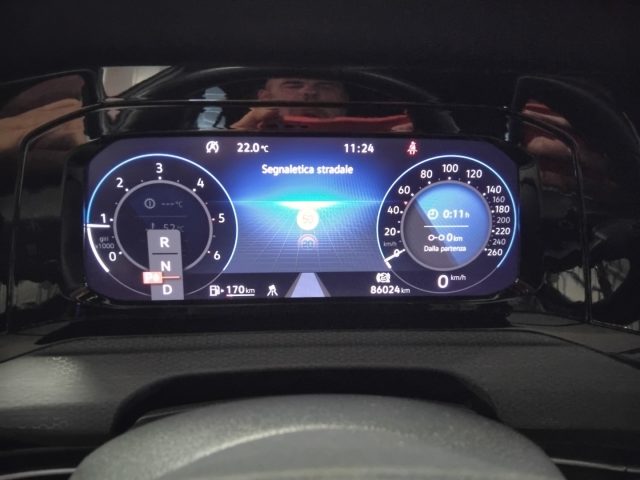 VOLKSWAGEN Golf usata, con Frenata d