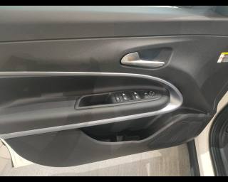 JEEP Avenger usata, con Apple CarPlay