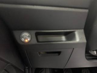 RENAULT Clio usata, con Fari LED