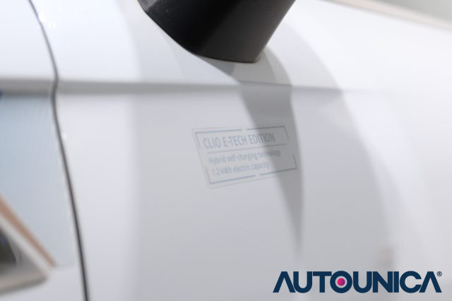 RENAULT Clio usata, con USB