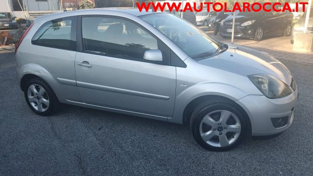 FORD Fiesta usata, con ABS
