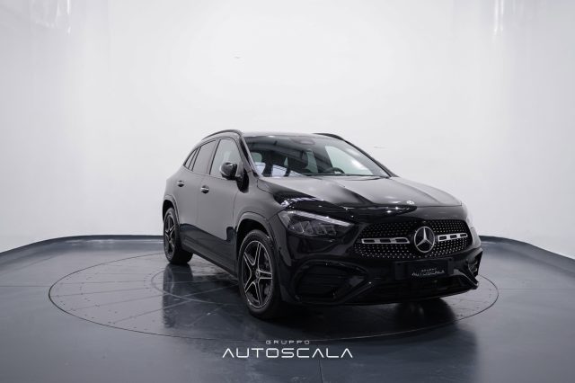 MERCEDES-BENZ GLA 200 usata, con Chiusura centralizzata