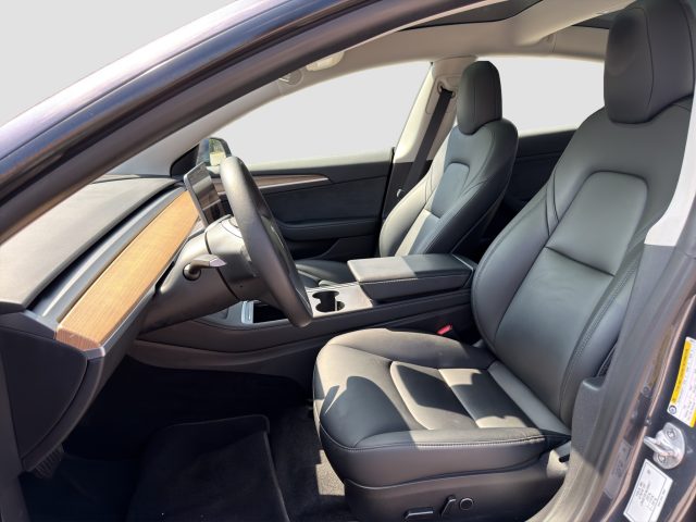 TESLA Model 3 usata 9
