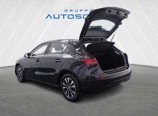 MERCEDES-BENZ A 180 usata, con Volante multifunzione