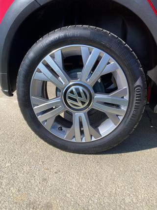VOLKSWAGEN up! usata 25