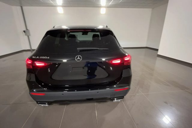 MERCEDES-BENZ GLA 200 usata, con Cerchi in lega