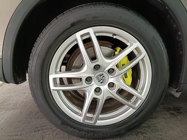 PORSCHE Cayenne usata, con Isofix