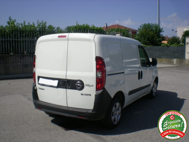 OPEL Combo usata 7