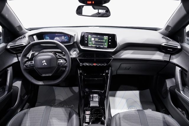 PEUGEOT 2008 usata, con Volante multifunzione
