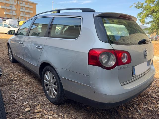 VOLKSWAGEN Passat Variant usata, con Alzacristalli elettrici