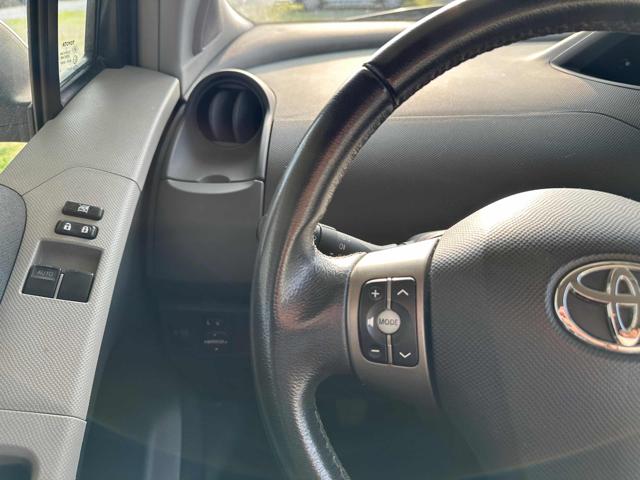 TOYOTA Yaris usata, con Pneumatici quattro stagioni