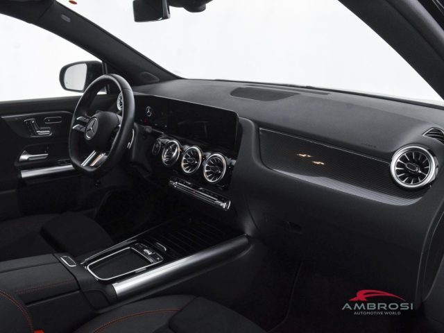 MERCEDES-BENZ GLA 200 usata 11