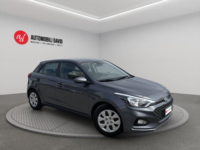 HYUNDAI i20 usata, con Airbag