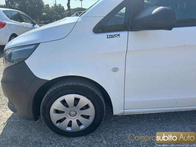 MERCEDES-BENZ Vito usata 7