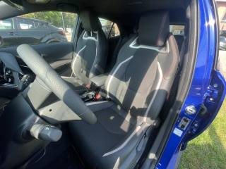 TOYOTA Corolla usata, con Autoradio
