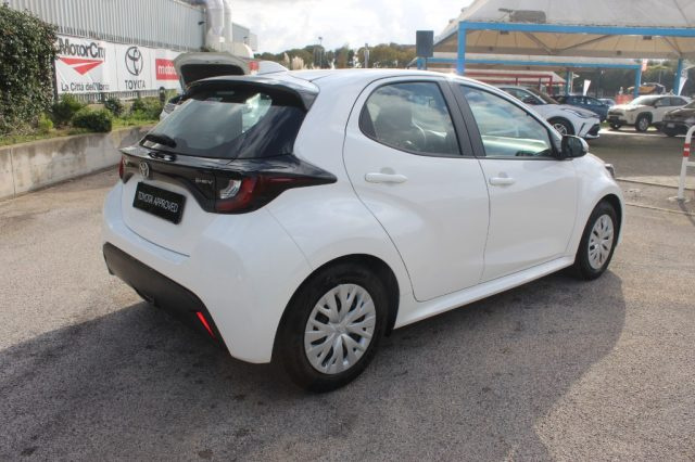 TOYOTA Yaris usata, con Isofix
