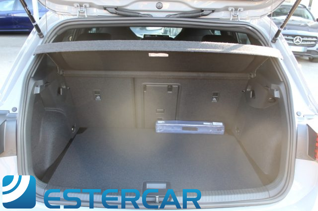 VOLKSWAGEN Golf usata, con Telecamera per parcheggio assistito