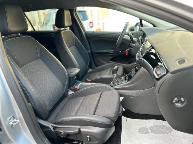 OPEL Astra usata, con Luci diurne LED