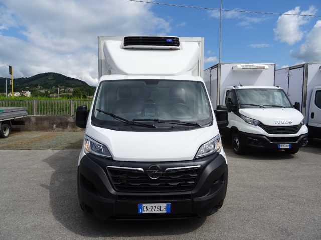 OPEL Movano usata, con Airbag