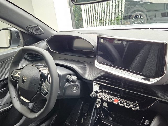 PEUGEOT 2008 usata, con Park Distance Control