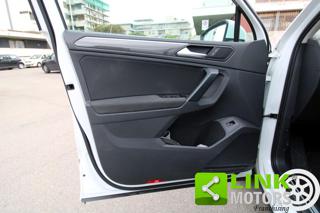 VOLKSWAGEN Tiguan usata, con Autoradio