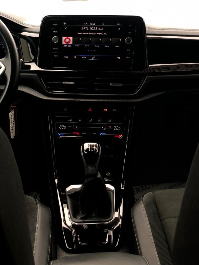 VOLKSWAGEN T-Roc usata, con Sedile posteriore sdoppiato