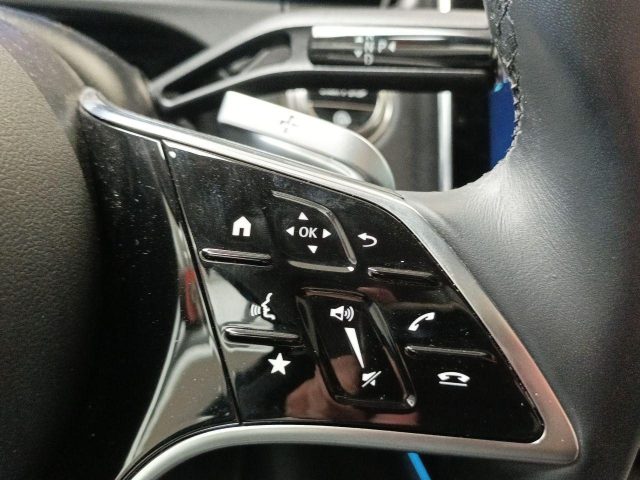 MERCEDES-BENZ E 220 usata, con Climatizzatore