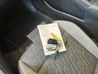 VOLKSWAGEN Golf usata, con USB